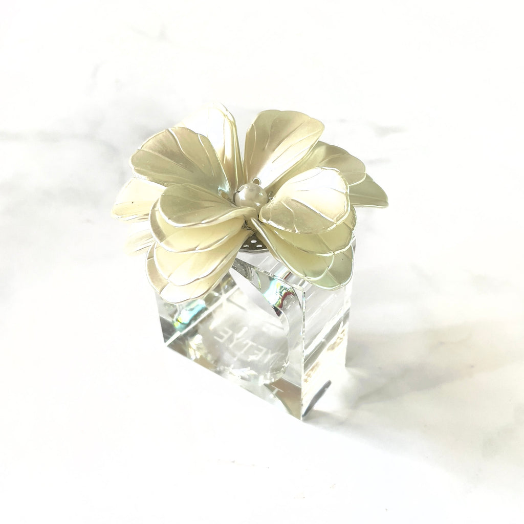 Camellia Napkin Rings (Set of 4)