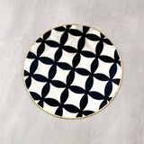 round placemat, capiz shell, material, black, white, tye tye, singapore, tablemat, placemat, dining mat, exclusive designs, easy to clean, maintain, wipe, lasting, bespoke,