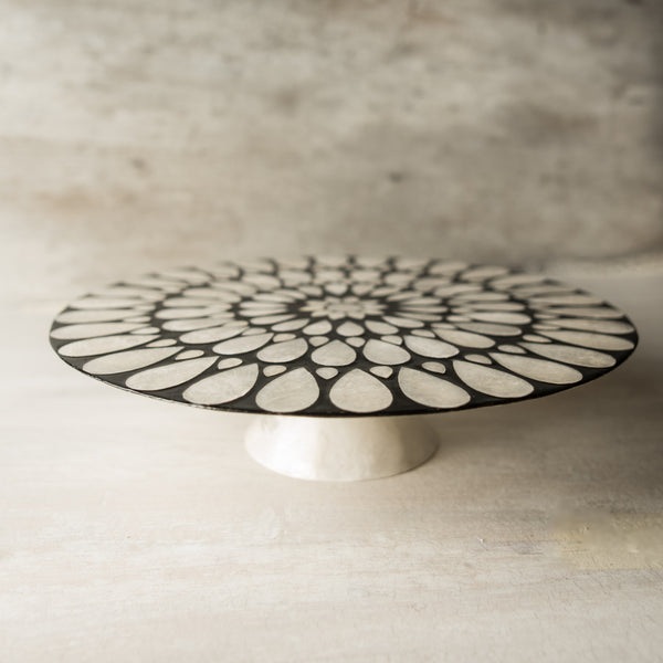 Ebony Water Drop Shell Cake Stand