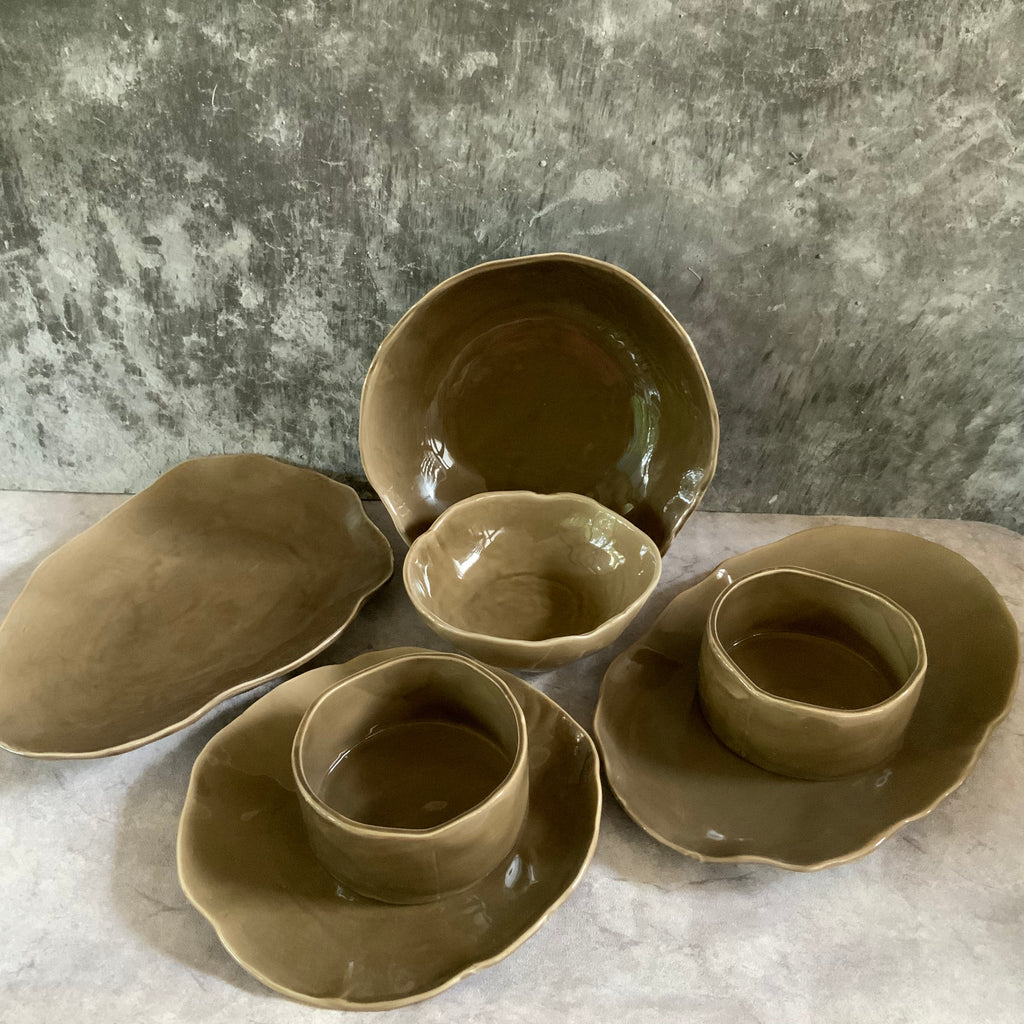 Brown Earth Serving Bowl and Platter set